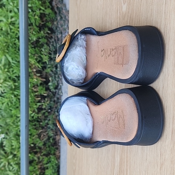 Marila Summer Stories Black Slide Sandals with Woven Buckle - Picture 4 of 13